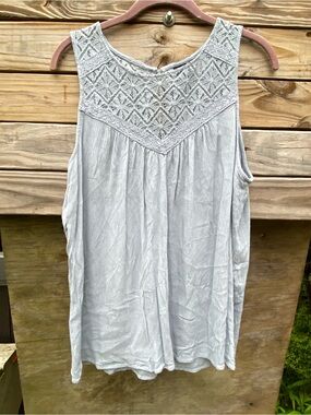 Torrid Dusty Blue Sleeveless Crochet Yoke Women's Tank Top Size Large 0